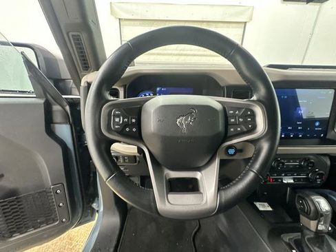 Used 2023 Ford Bronco Wildtrak AWD/4WD image 12