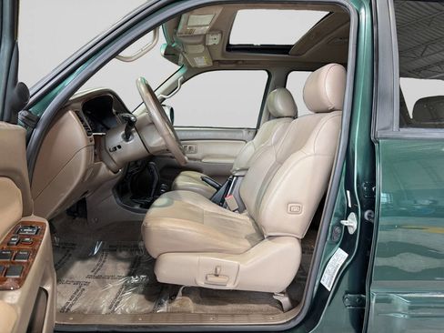 Used 1999 Toyota 4Runner Limited image 10