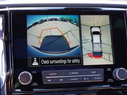 Used 2024 Nissan Titan Platinum Reserve w/ Moonroof Package image 13