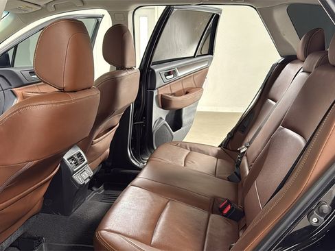 Used 2019 Subaru Outback 3.6R Touring w/ Popular Package #3A image 15