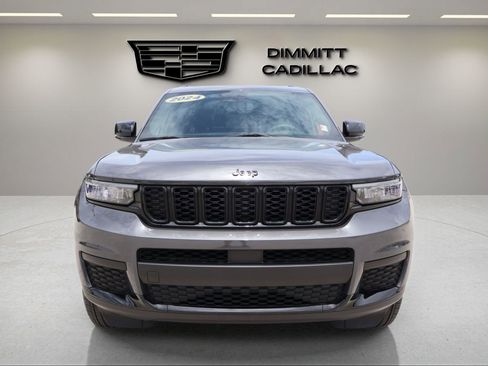 Used 2024 Jeep Grand Cherokee L Altitude AWD/4WD image 8