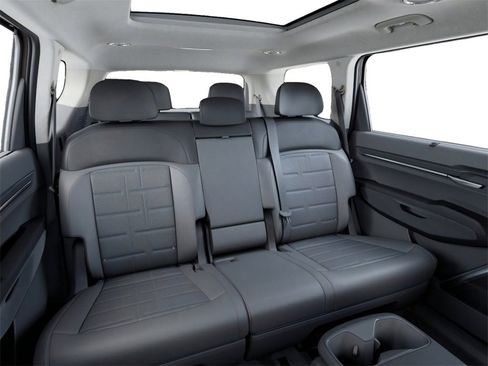 New 2026 Kia EV9 Land w/ Nightfall Edition Package image 16