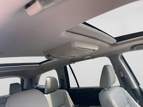 Used 2022 Honda Pilot Elite image 12
