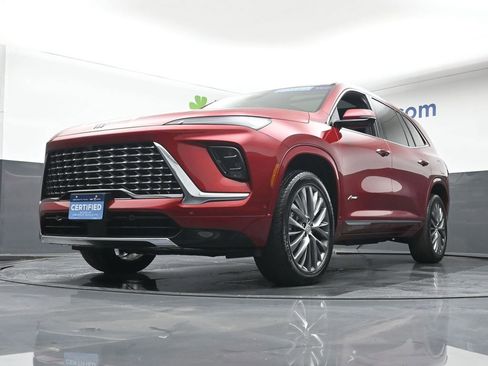 Certified 2025 Buick Enclave Avenir w/ Super Cruise Package image 6
