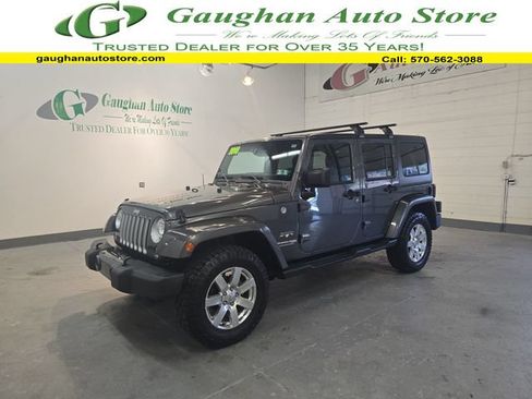 Used 2018 Jeep Wrangler Unlimited Sahara w/ Dual Top Group AWD/4WD image 1