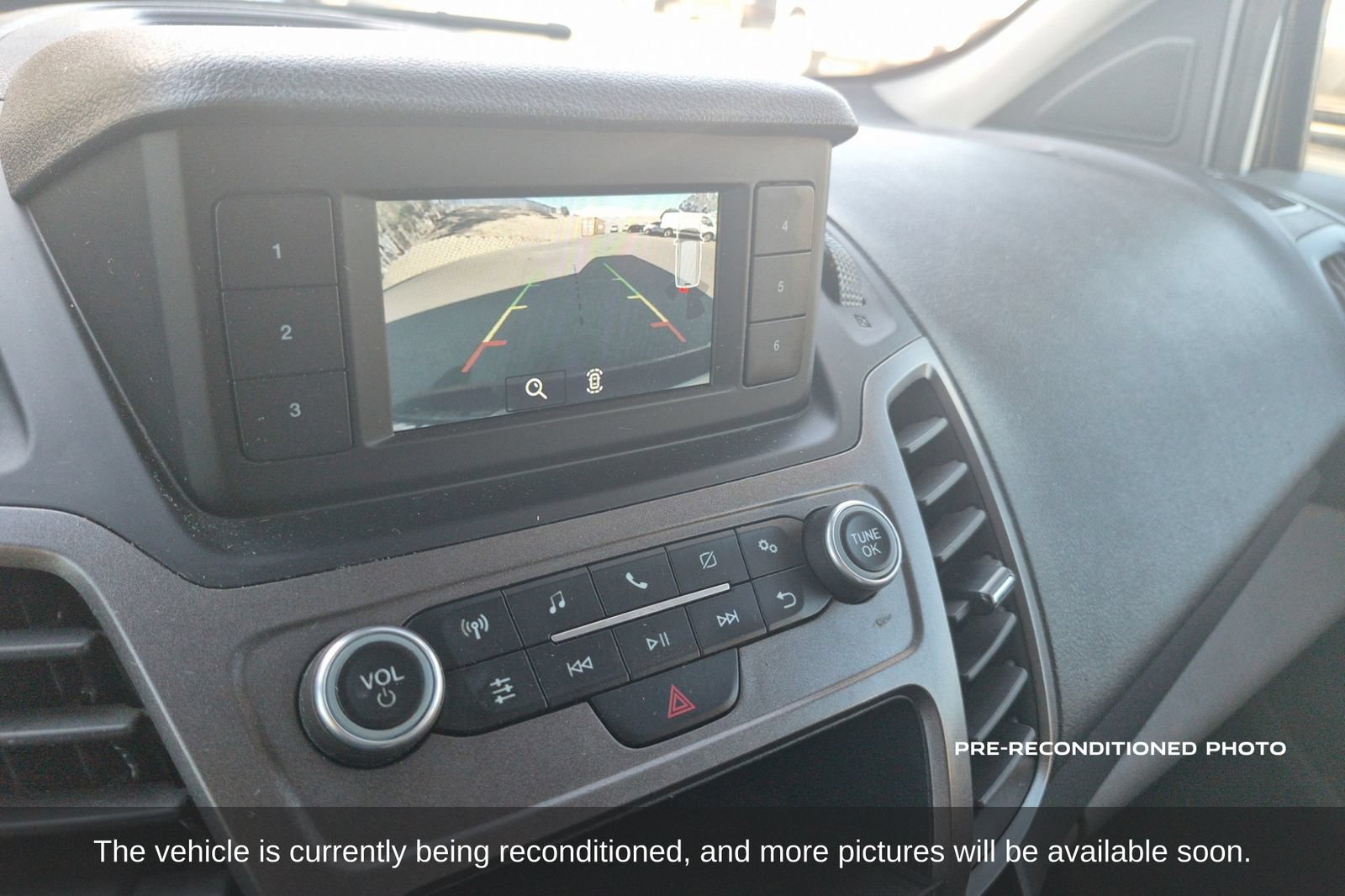 Used 2022 Ford Transit Connect XL FWD image 17