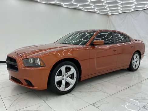 Used 2011 Dodge Charger R/T RWD image 6