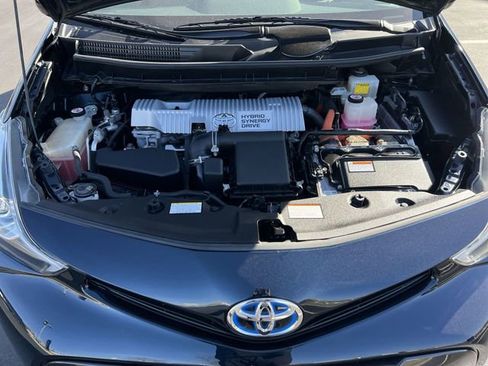 Used 2017 Toyota Prius V Five w/ Carpet Mat Package image 23