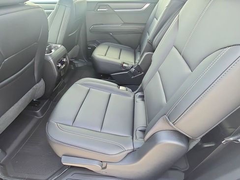 New 2026 GMC Acadia Elevation w/ Elevation Premium Package FWD image 15