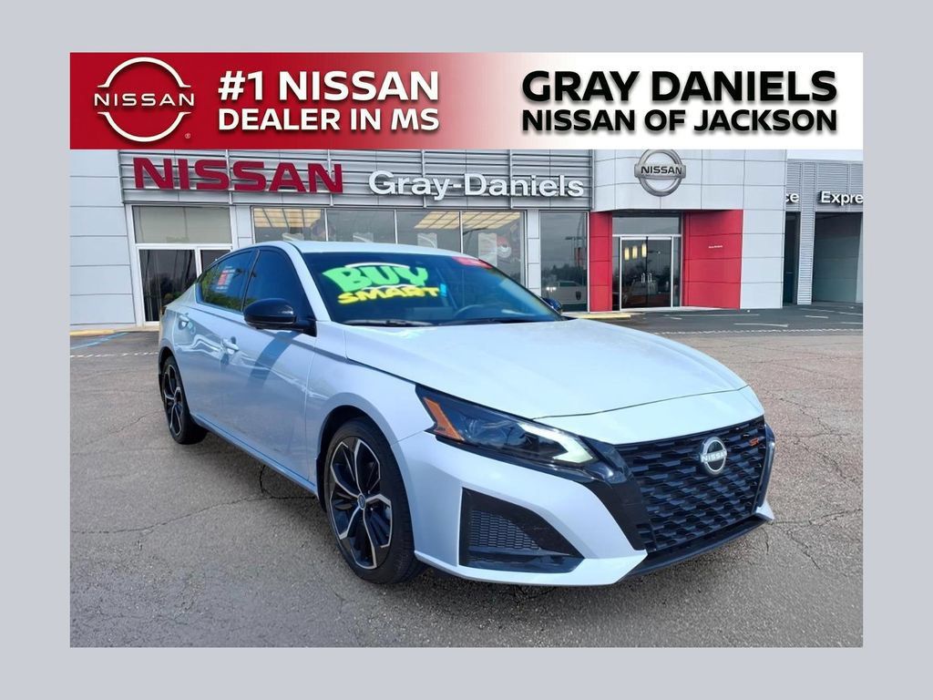 Certified 2026 Nissan Altima 2.5 SR w/ SR Premium Package FWD 360° Tour