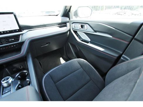 Certified 2026 Ford Explorer ST AWD/4WD image 14