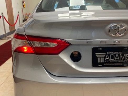 Used 2019 Toyota Camry LE w/ Convenience Package image 11