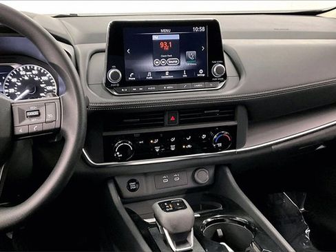 New 2025 Nissan Rogue S image 7