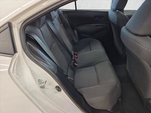 Used 2025 Toyota Corolla LE FWD image 19