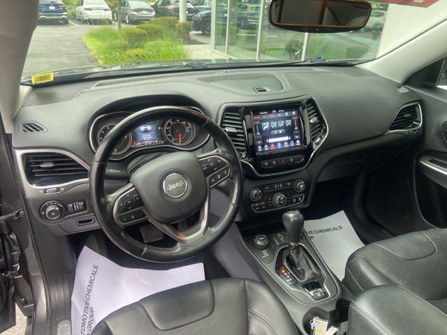 Used 2021 Jeep Cherokee Limited AWD/4WD image 12