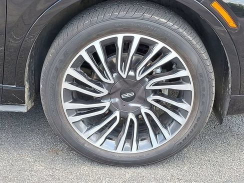 Used 2022 Lincoln Corsair Reserve w/ Equipment Group 201A AWD/4WD image 9