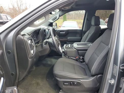 Used 2019 GMC Sierra 1500 SLE w/ SLE Value Package image 11