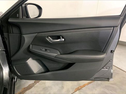 Used 2025 Nissan Sentra SV w/ All-Weather Package FWD image 25