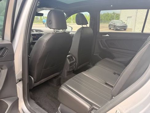 Certified 2024 Volkswagen Tiguan SE R-Line AWD/4WD image 15