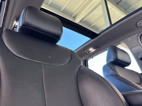 Used 2019 Hyundai Santa Fe Limited image 16