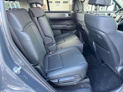 Certified 2025 Hyundai Santa Fe SEL image 17