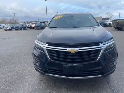 Used 2024 Chevrolet Equinox LT AWD/4WD image 2
