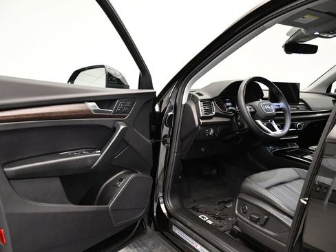 Certified 2023 Audi Q5 2.0T Premium w/ Convenience Package image 38