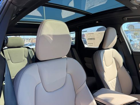 New 2026 Volvo XC60 T8 Plus w/ Protection Package Premier image 9