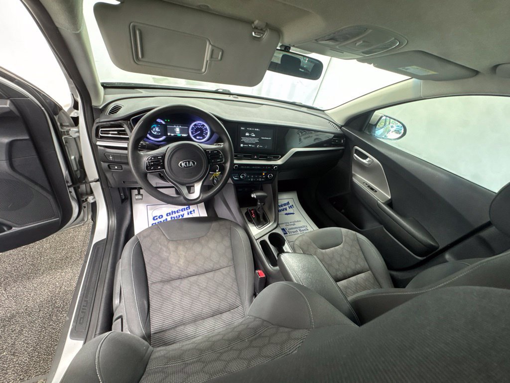 Used 2020 Kia Niro LX FWD image 30