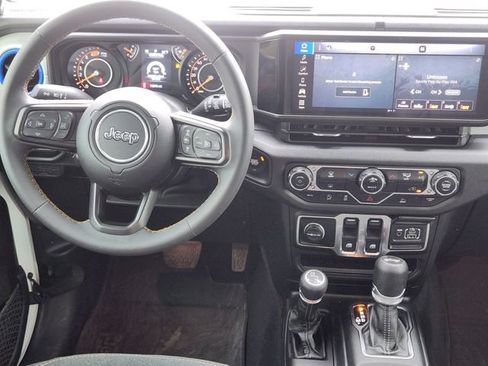 Used 2024 Jeep Wrangler Sport AWD/4WD image 27