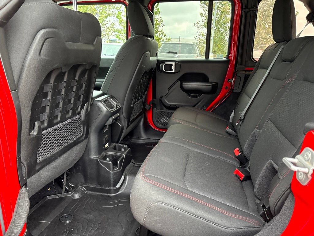 Used 2021 Jeep Wrangler Unlimited Rubicon AWD/4WD image 16