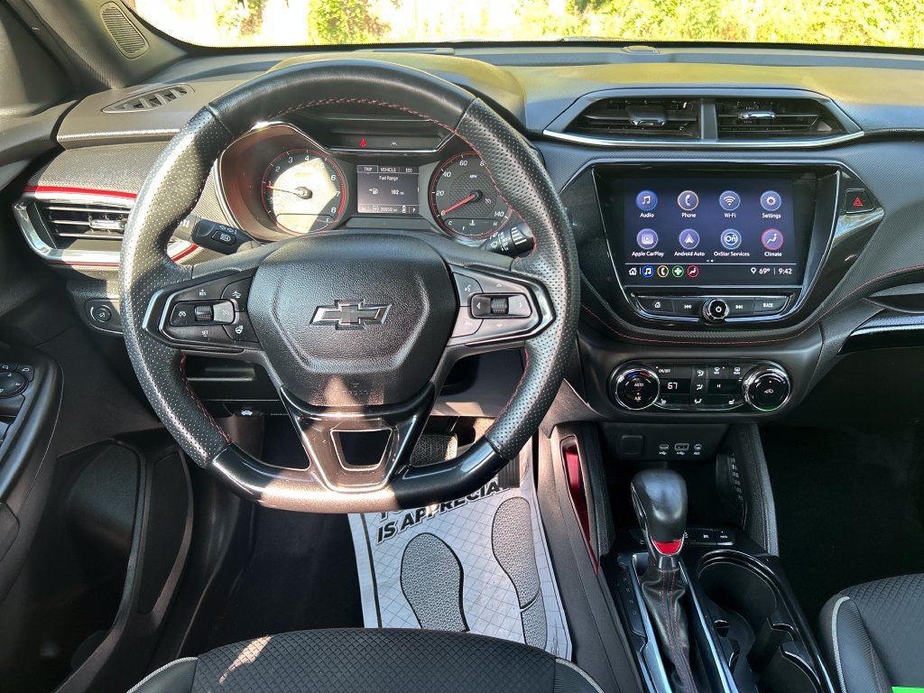 Used 2023 Chevrolet TrailBlazer RS w/ Convenience Package AWD/4WD image 17