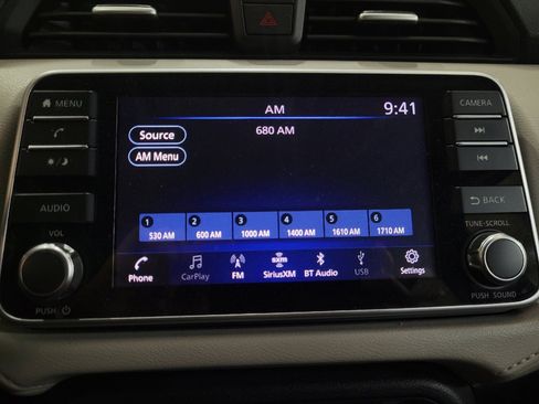 Used 2021 Nissan Versa SV FWD image 25