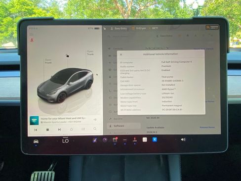 Used 2025 Tesla Model Y Performance AWD/4WD image 24