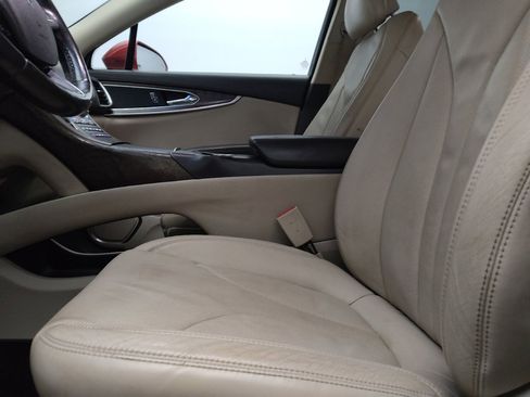 Used 2016 Lincoln MKX Reserve w/ Technology Package FWD image 17