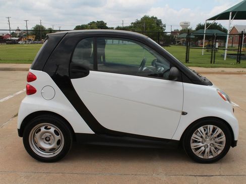 Used 2013 smart fortwo pure RWD image 7