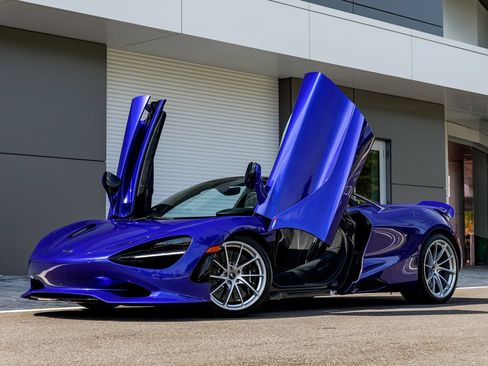 New 2026 McLaren 750S Spider RWD image 3