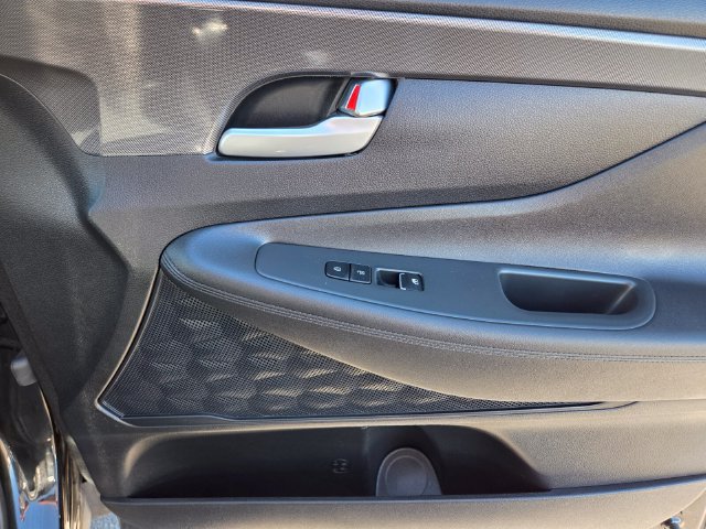 Used 2022 Hyundai Santa Fe SEL w/ Convenience Package FWD image 17