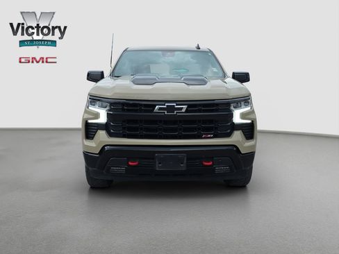 Used 2023 Chevrolet Silverado 1500 LT Trail Boss AWD/4WD image 2