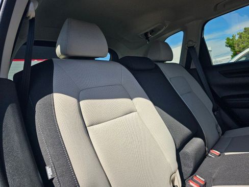 Used 2025 Honda CR-V EX image 13