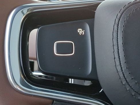 New 2026 Lincoln Navigator L Reserve AWD/4WD image 17