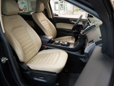 Used 2019 Ford Edge SEL w/ Equipment Group 201A image 33