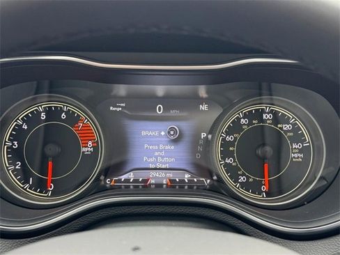 Used 2022 Jeep Cherokee Limited image 22