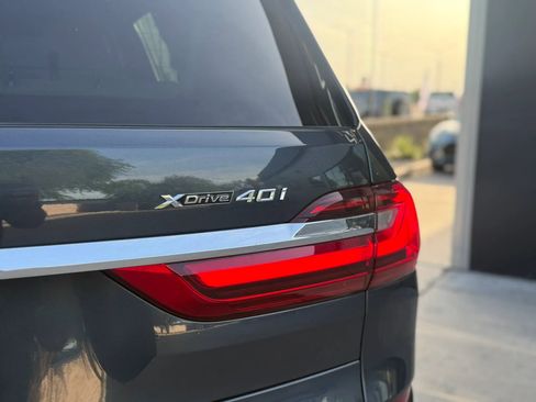 Used 2019 BMW X7 xDrive40i w/ M Sport Package AWD/4WD image 9