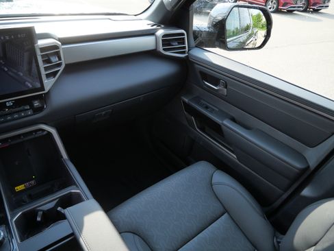 Certified 2025 Toyota Tundra Limited AWD/4WD image 11