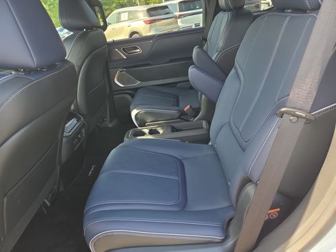 Used 2026 INFINITI QX80 4WD w/ Sport Exterior Package image 7