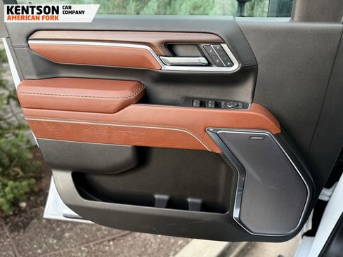 Used 2025 GMC Sierra 3500 Denali Ultimate image 22