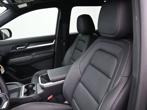 New 2026 GMC Terrain Elevation w/ Elevation Premium Package AWD/4WD image 13