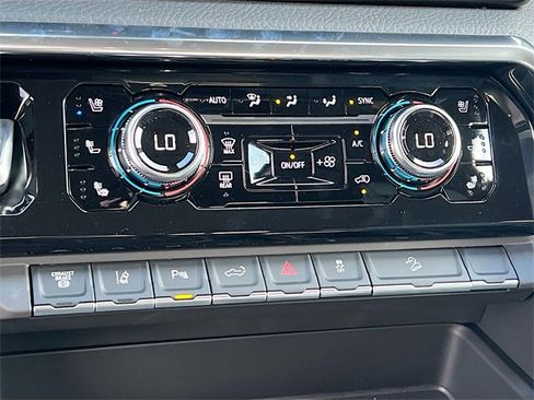 New 2026 GMC Sierra 2500 Denali w/ Denali Reserve Package image 11