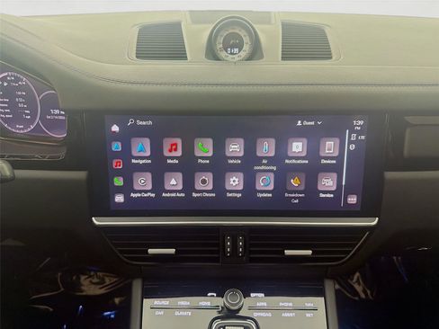 Certified 2022 Porsche Cayenne Turbo image 19